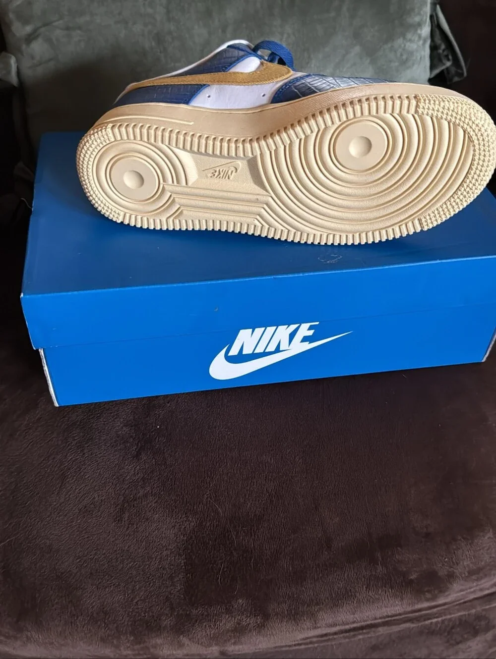 Nike Men’s Low-Top Sneakers - Blue, White & Tan Sole